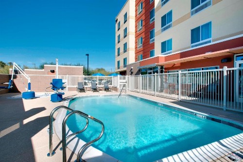 Fairfield Inn & Suites by Marriott Phoenix Tempe/Airport - image 7