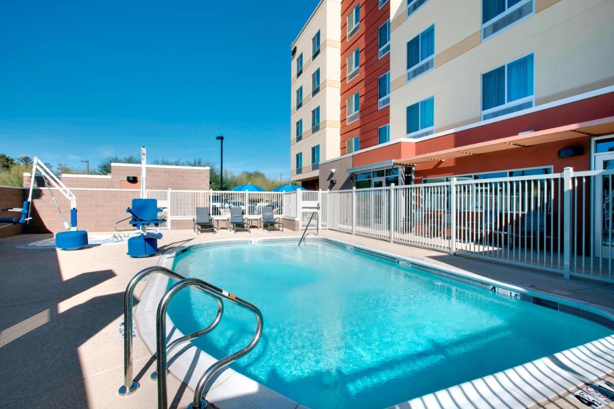 Fairfield Inn & Suites by Marriott Phoenix Tempe/Airport - image 7
