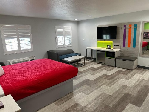 Garden Inn San Gabriel - image 17