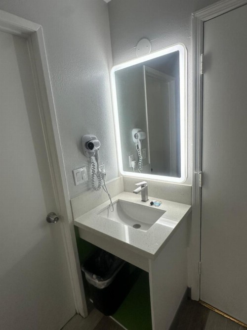 Garden Inn San Gabriel - image 33