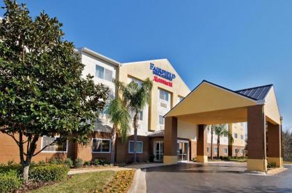 Fairfield Inn and Suites by Marriott Tampa North - image 1