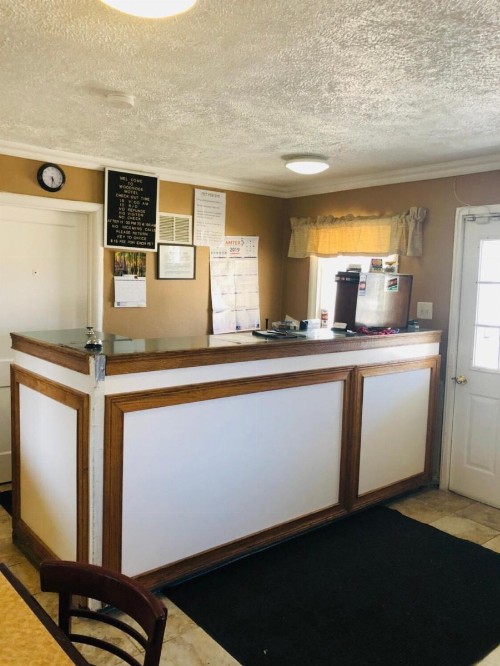 Woodridge Motel - image 5