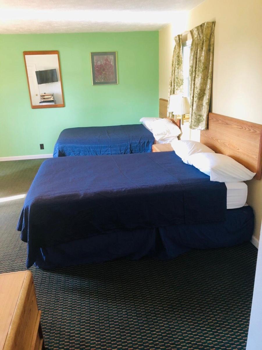 Woodridge Motel - image 7