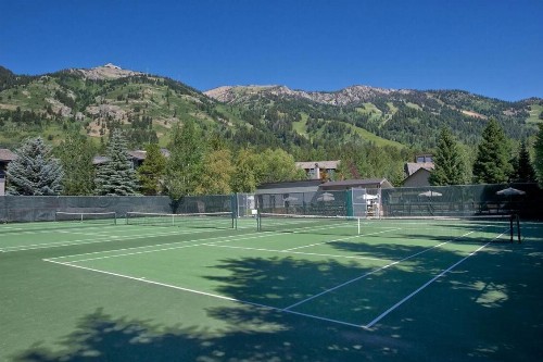 Teton Village Moose Creek by Jackson Hole Resort Lodging - image 2