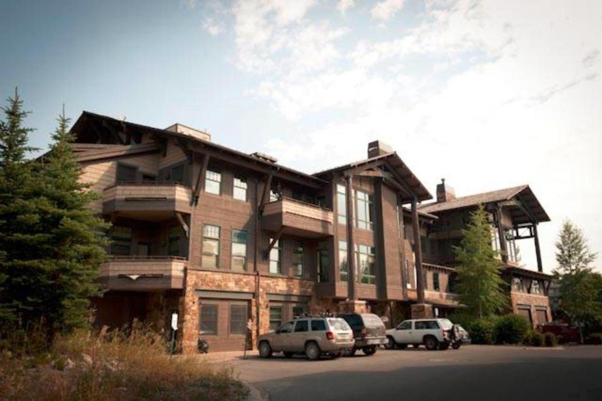 Cody House Condominiums - image 2