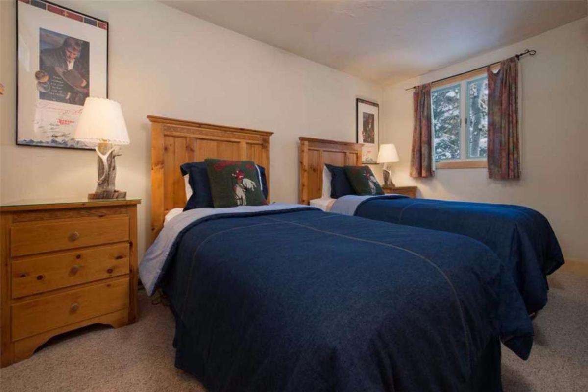 Four Seasons II Condominiums - image 5