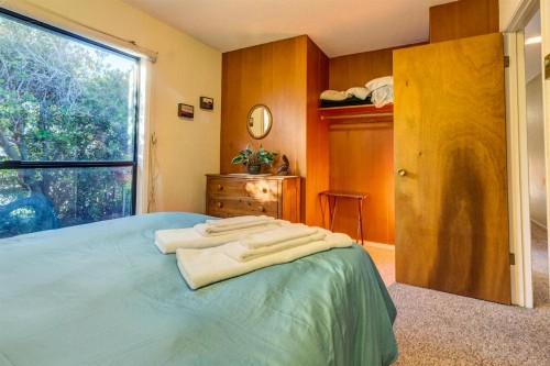 Comstock Retreat - image 10