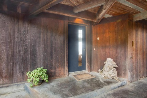 Curtis-Moulton Retreat - image 10