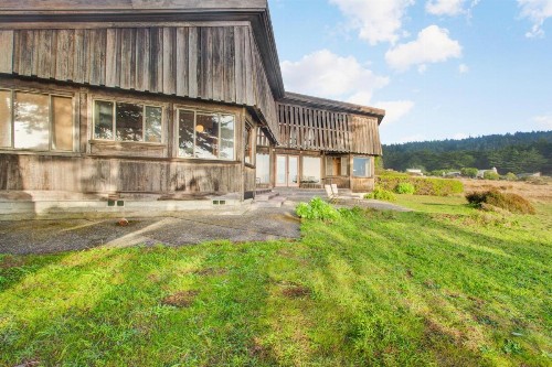 Curtis-Moulton Retreat - image 9