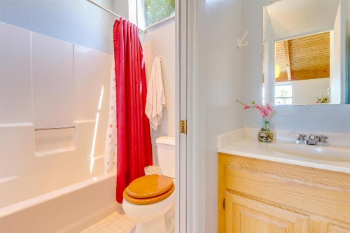 The Bobcat House - image 12