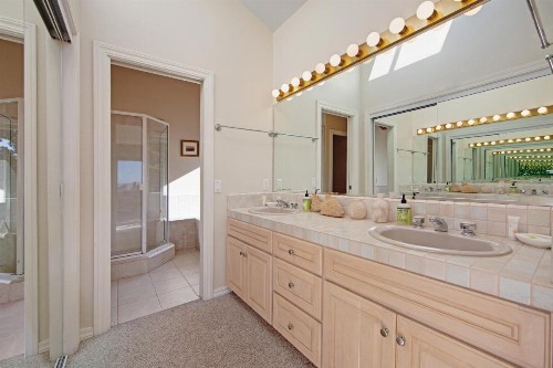Pacific Pearl - image 9