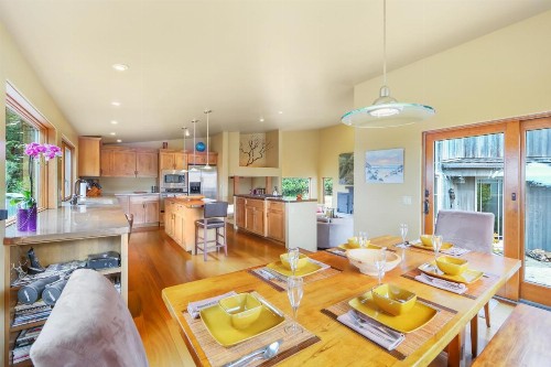 Meadow House - image 10