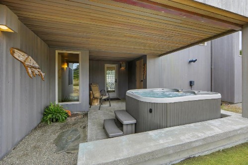 Meadow House - image 7