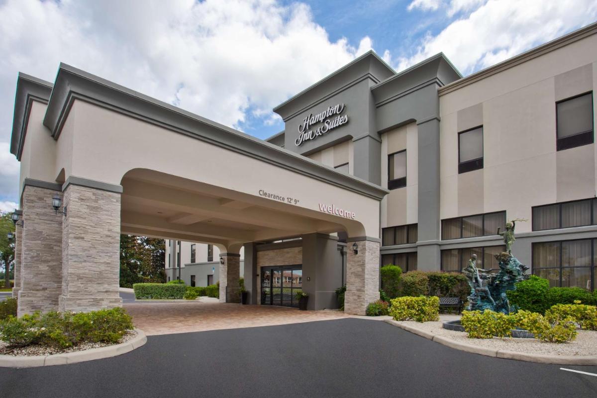 Hampton Inn & Suites Lady Lake/The Villages - image 2