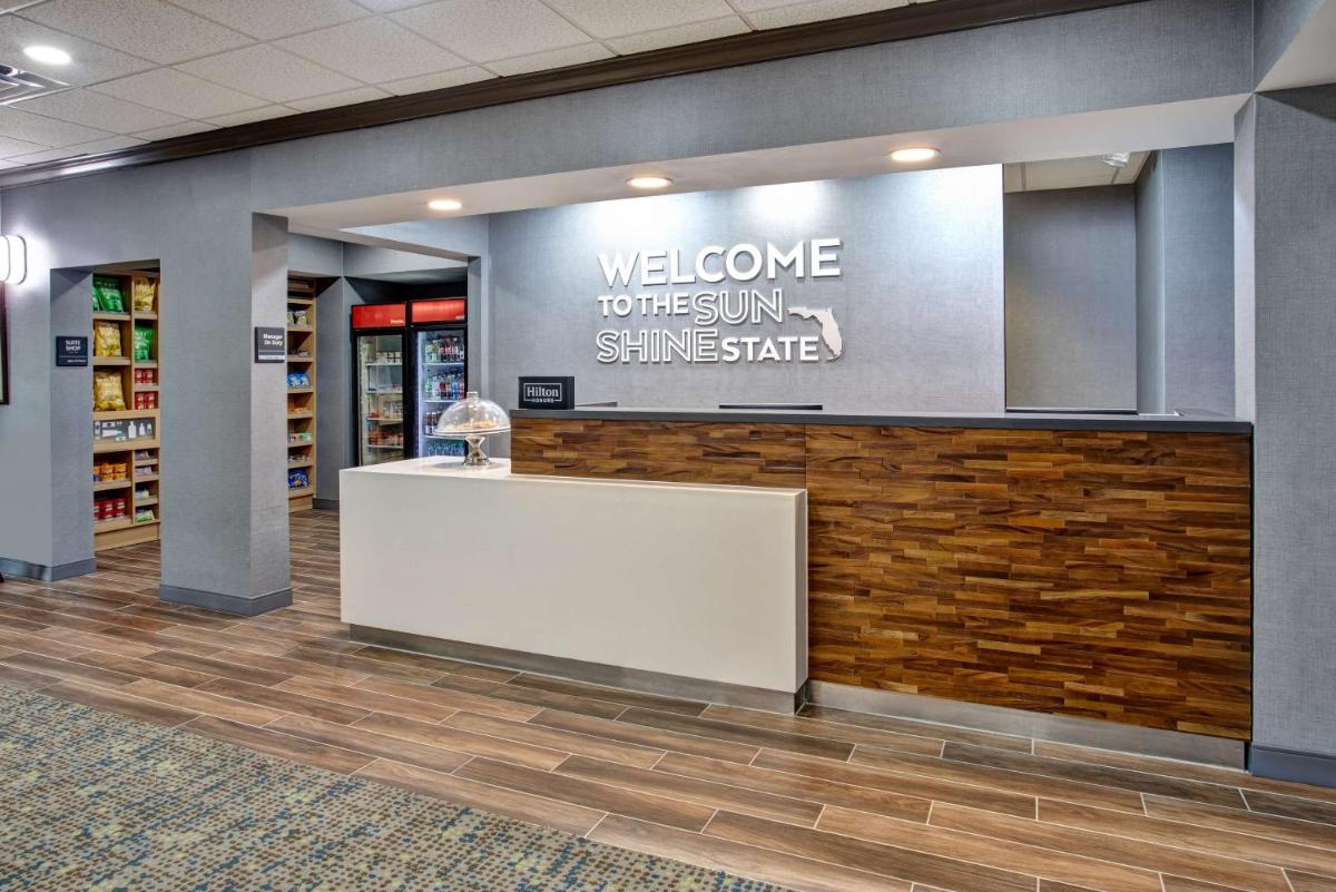Hampton Inn & Suites Lady Lake/The Villages - image 4