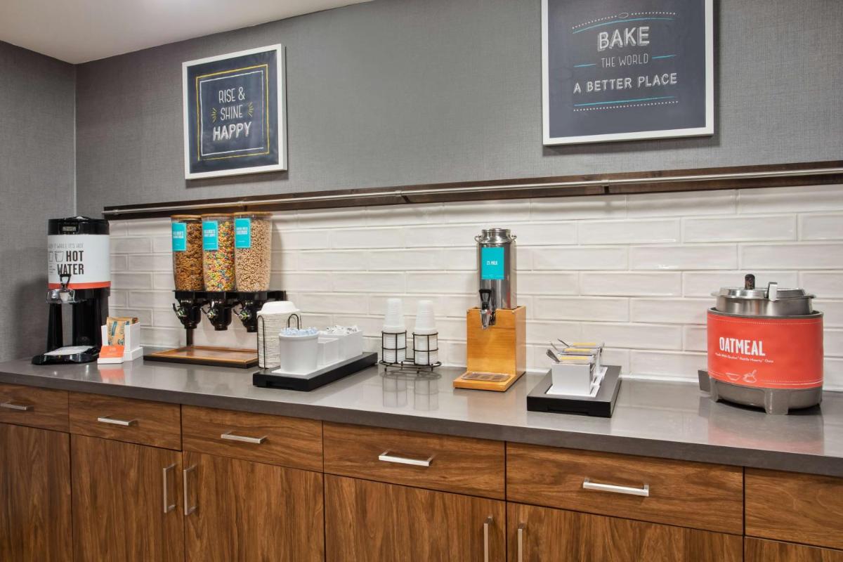 Hampton Inn & Suites Lady Lake/The Villages - image 7