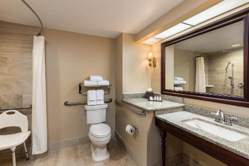 Waterfront Inn - image 16