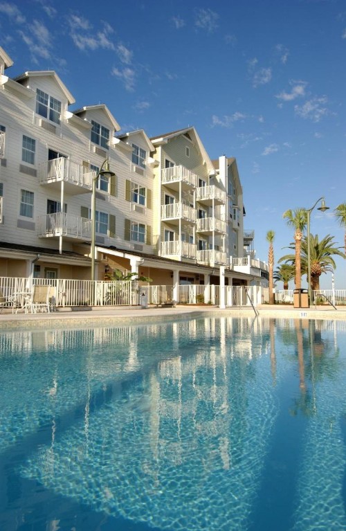 Waterfront Inn - image 18
