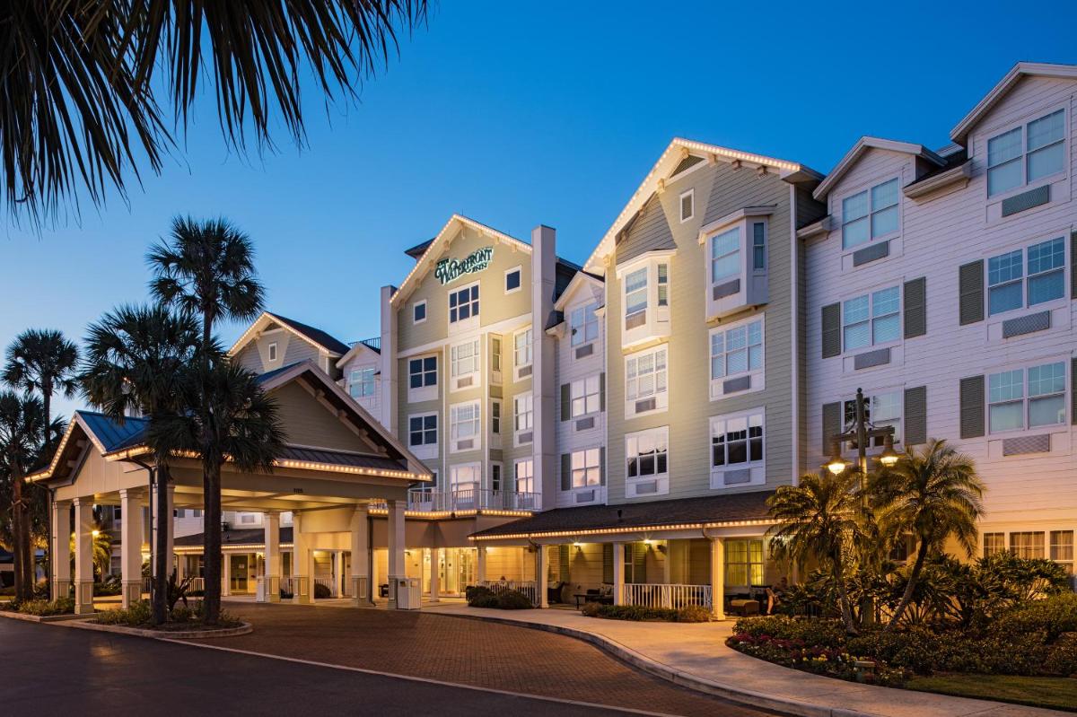 Waterfront Inn - image 2