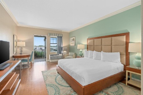 Waterfront Inn - image 25