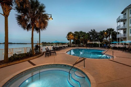 Waterfront Inn - image 43