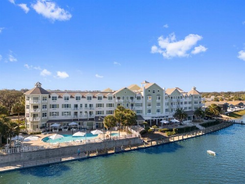 Waterfront Inn - image 44