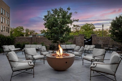 Courtyard by Marriott Thomasville Downtown - image 19
