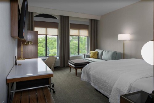Courtyard by Marriott Thomasville Downtown - image 25