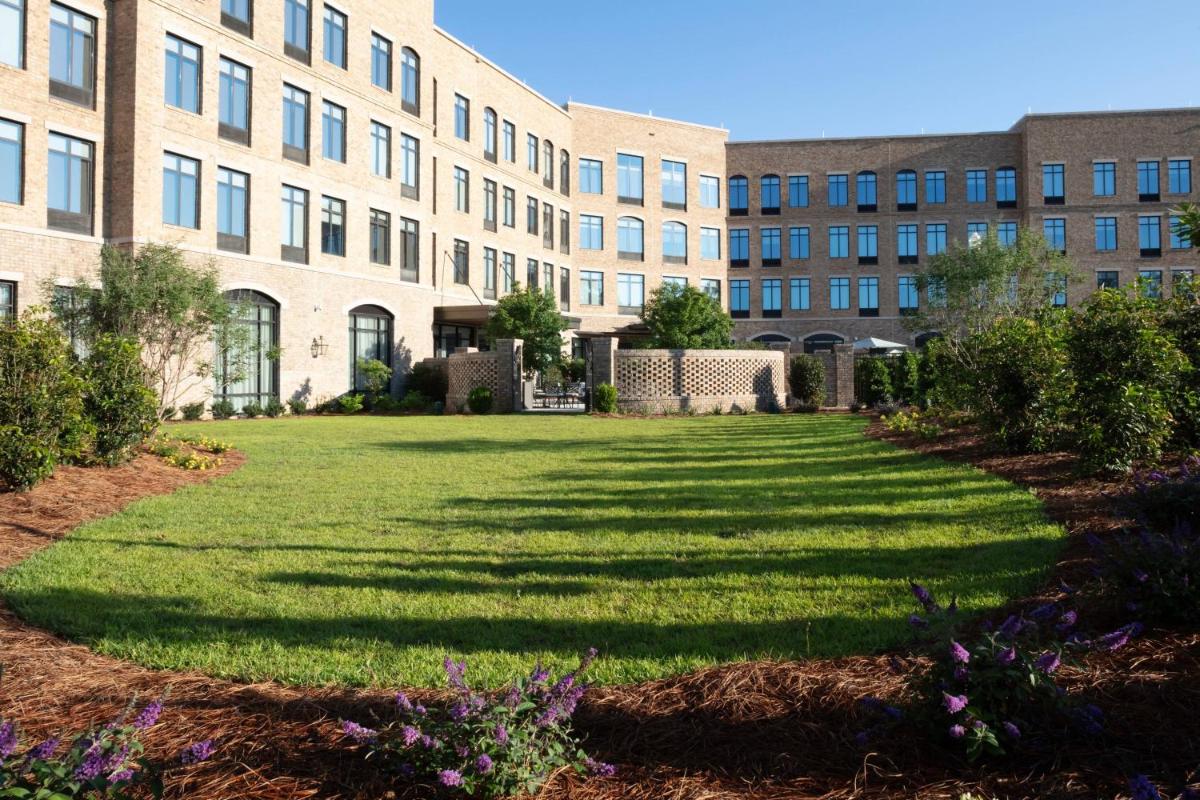 Courtyard by Marriott Thomasville Downtown - image 5