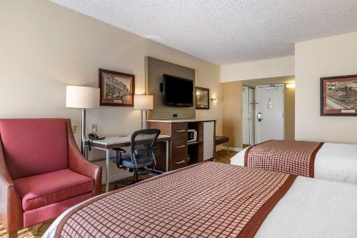 Best Western Plus Thousand Oaks Inn - image 21