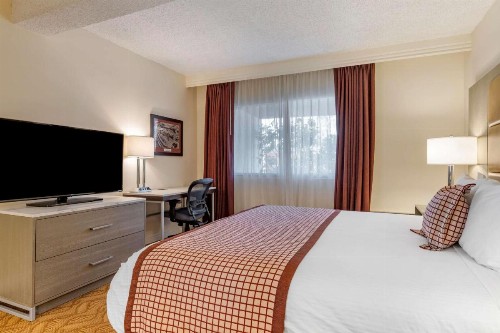 Best Western Plus Thousand Oaks Inn - image 30