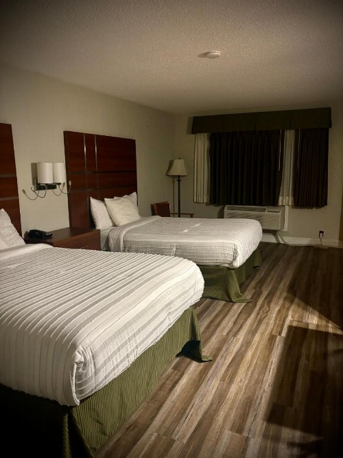 Western Holiday Lodge - image 27