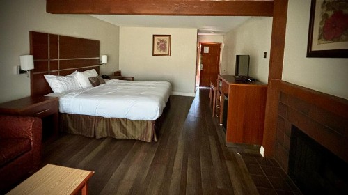Western Holiday Lodge - image 32