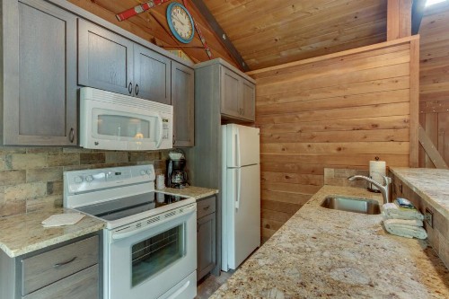 1 Trapper Lane - image 11