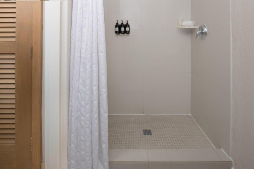 The Lodge at Tiburon - image 30