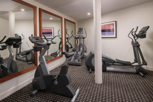 The Lodge at Tiburon - image 33