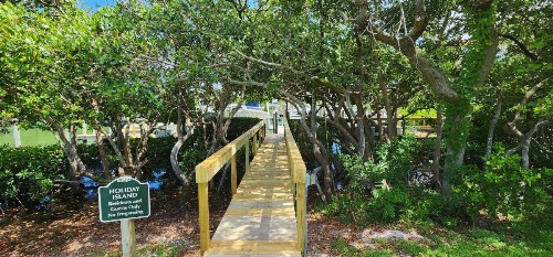 Holiday Island A8 Tierra Verde Island - image 27