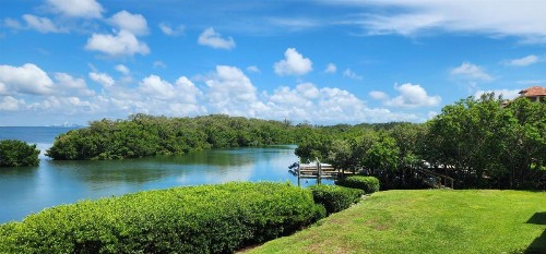 Holiday Island A8 Tierra Verde Island - image 9