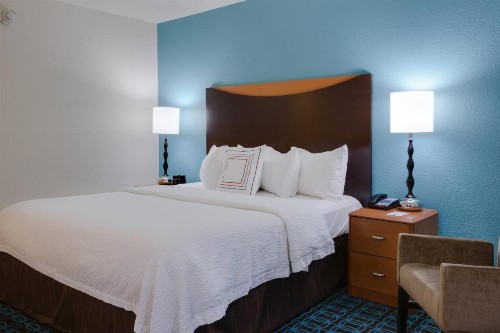 Fairfield Inn and Suites by Marriott Titusville Kennedy Space Center - image 11