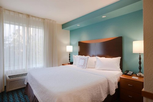 Fairfield Inn and Suites by Marriott Titusville Kennedy Space Center - image 7