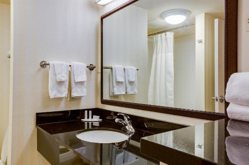 Fairfield Inn and Suites by Marriott Titusville Kennedy Space Center - image 9