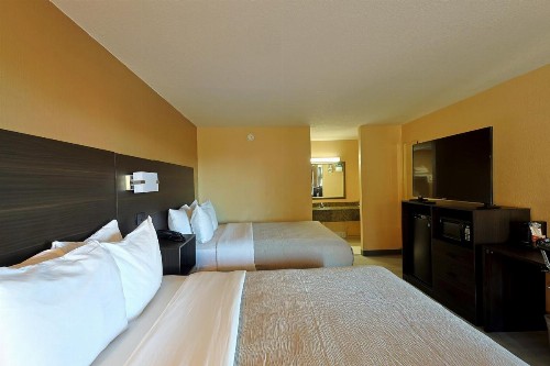Quality Inn Kennedy Space Center - image 19