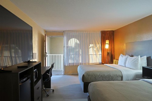 Quality Inn Kennedy Space Center - image 31