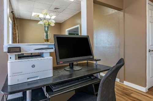 Quality Inn Kennedy Space Center - image 40