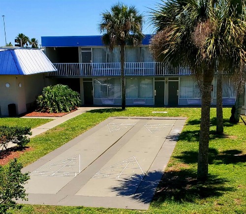 Days Inn by Wyndham Titusville Kennedy Space Center - image 19