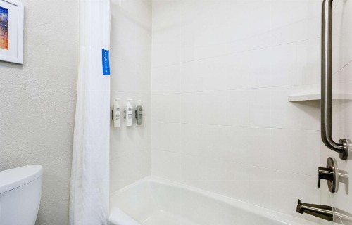 Hampton Inn Titusville/I-95 Kennedy Space Center - image 12