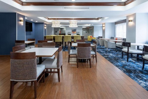Hampton Inn Titusville/I-95 Kennedy Space Center - image 4