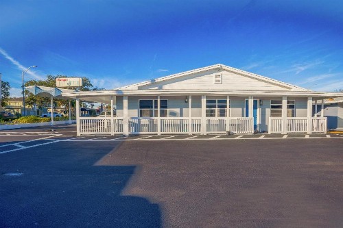 Budget Motel - Titusville - image 2