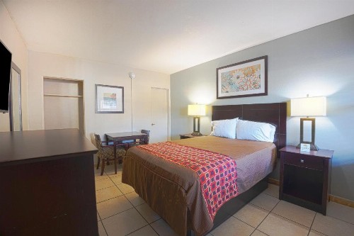 Budget Motel - Titusville - image 32