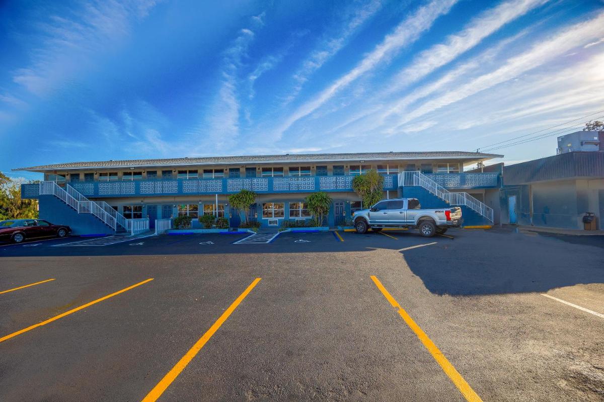 Budget Motel - Titusville - image 5